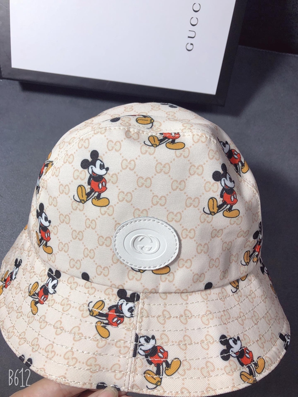 ブランド帽子正面デザイン